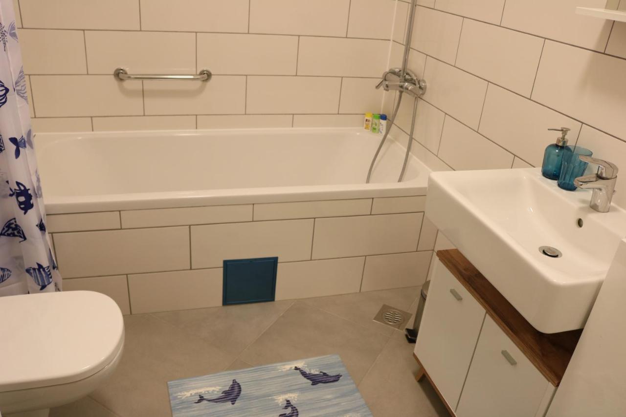Apartment D&E Punat - Free Parking And Wi-Fi Ngoại thất bức ảnh