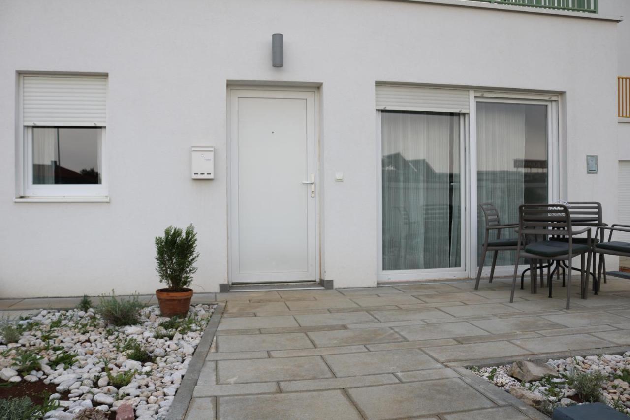 Apartment D&E Punat - Free Parking And Wi-Fi Ngoại thất bức ảnh